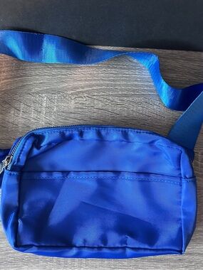 Classic Blue Crossbody Bag - Versatile Everyday Carry
